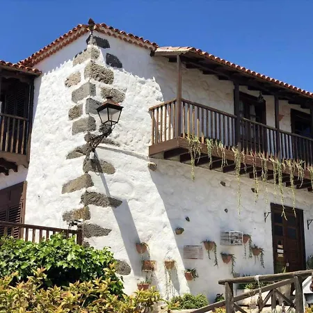 Сasa de vacaciones House With 2 Bedrooms In Adeje With Wonderful Sea View Furnished Terrace And Wifi 10 Km From The Beach *